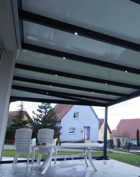 Votre Partenaire de Confiance pour des Pergolas d’Exception à Paris et Lyon